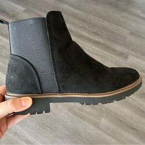 Women’s Esprit black suede ankle boots size 8.5